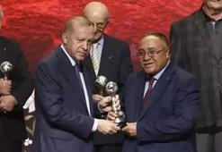 'UNESCO Yaşayan İnsan Hazinesi' ünvanlı 'Davulun efsanesi' Adem Göçer vefat etti