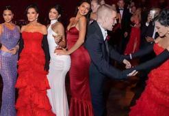 Kris Jenner, Jeff Bezos'un malikanesinde 70.yaş gününü kutladı! İki isim fotoğraflarını sildirdi, işte nedeni!