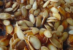 Kalbe faydalı diye herkes avuç avuç yiyor! Meğer karaciğerleri bitiriyormuş