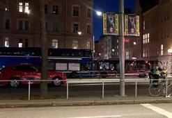 Stockholm'de feci kaza! Otobüs durağa girdi, ölü ve yaralılar var