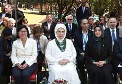 Emine Erdoğan, Güney Afrika'da Uluslararası Maarif Okulu'nu ziyaret etti