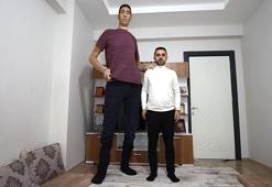 Dünyanın en uzun adamı Sultan Kösen'in hayatı İngiltere'de belgesel olacak