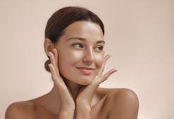 35 yaş üstünde genç kalmanın sırrı! Cilde kolajen yükleyip kırışıklıkları silgi gibi siliyor