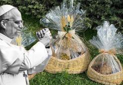 Bursa’dan Papa’ya çok özel hediyeler! Üç ayrı sepette armağan edildi