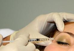 Yüze dolgu yaptıranlar dikkat! Bilim insanları uyardı: Doku kaybı ve körlük olabilir