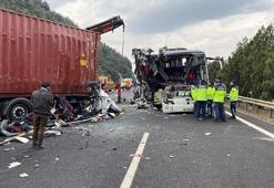 Osmaniye’de feci kaza: Yolcu otobüsü TIR’a çarptı! 7 ölü, 11 yaralı