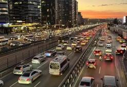İstanbul'da trafik kilitlendi! Yoğunluk yüzde 81'e ulaştı