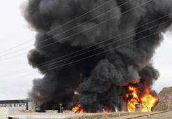 Kırıkkale'de kimya fabrikasında yangın! Patlama sesleri duyuluyor