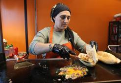 Bu işletmede sadece kadınlar çalışıyor! Diyarbakır'da bir ilk