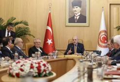 TBMM Başkanı Kurtulmuş, eski milletvekillerini kabul etti