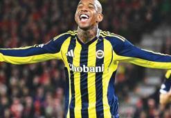 Fener kuzeyi aydınlattı