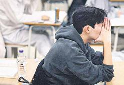 Zor üniversite sınavı istifa ettirdi