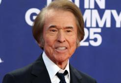 Yaş alıyor ama düşmüyor: 80 yaşını geçmesine rağmen enerjisi bitmiyor... Ünlü sanatçının vazgeçemediği sadece bir tane alışkanlığı var