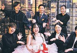 Nişan attı yapay zekayla evlendi