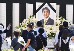 Eski Japonya liderini öldüren zanlı için müebbet talebi