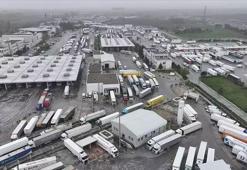 Kapıkule Gümrük Kapısı'nda günlük ticari araç geçiş rekoru kırıldı