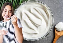 Yoğurdun içerisine 1 kaşık ekleyin! Kalbi güçlendiriyor, tıkalı damarlar üzerinde çalışıyor