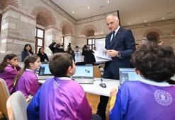 Bakan Ersoy duyurdu: Kütüphanelerde yıl sonu kullanıcı hedefi 39 milyonun üzerinde