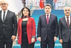 DEM'den Bakan'a süreç ziyareti