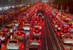 İstanbul'da trafik yoğunluğu yüzde 90'a çıktı