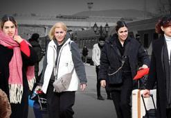 İranlı turistlerin yılbaşı akını! Van'da adım atacak yer kalmadı