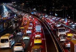 İstanbul'da trafik yoğunluğu yüzde 83'e çıktı! İşte bölge bölge son durum