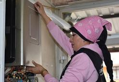 Üç çocuk annesi tesisatın ustası oldu! Çırak bulamayınca iş başa düştü, sektörde parmakla gösteriliyor