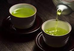 Demir eksikliğini tetikliyor! Bu ilaçlarla yeşil çay içmeyin