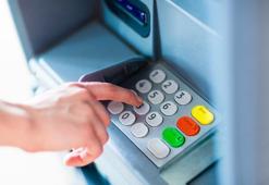 ATM’de yeni tuzak: Uzmanlar sakın yapmayın diyerek o saatleri işaret etti