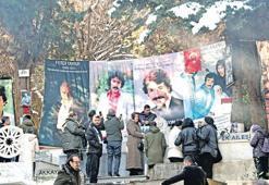 Ferdi Tayfur mezarı başında anıldı! 'Ablama kırgınım'