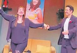 Dakikalarca alkışlandılar