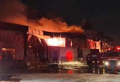 Antalya'da soğuk hava deposunda yangın