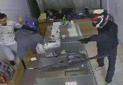 Film sahnelerini aratmayan soygun! 3 dakikada 22 milyon TL buhar oldu