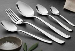 Hepimizin evinde var ama kimse anlamını bilmiyor: Çatal kaşıkların arkasında yazan '18/10' ne demek?