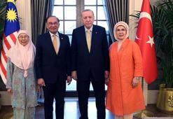 Cumhurbaşkanı Erdoğan, Malezya Başbakanı İbrahim'i kabul etti