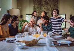 Harvard açıkladı: 100 yaşını devirenlerin kahvaltı sırrı! Yaşam süresini 10 yıl uzatan beslenme haritası açıklandı