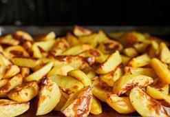 En iyi fırında patates nasıl yapılır? Dışı çıtır çıtır, içi yumuşacık oluyor