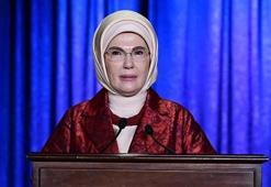 Emine Erdoğan'dan Palet Türk Müziği İlkokulu ziyaretine ilişkin paylaşım