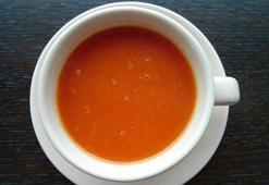 Tadı damakta kalan köz domates çorbası tarifi! Bir tabak yiyen ikinciyi istiyor