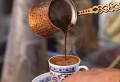 Kahveye 1 kaşık ekleyip içenler şaşkın!Fincandaki mucize: 1 Ayda 5 kilo vermek bu kadar kolay mı? İşte o pratik tarif...