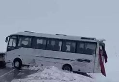 Malatya’da cenazeye gidenleri taşıyan midibüs kaza yaptı