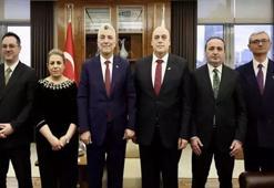 Bakan Bolat, büyükelçileri kabul etti