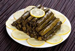 Pirinçleri kırılmayan sarma tarifi! Tadına doyum olmuyor