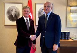 Tan Sağtürk'e yeni görev: Kültür ve Sanat Bakan Danışmanı oldu