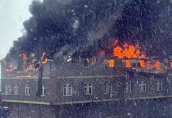 Tuzla'da fabrika yangını! Çok sayıda ekip sevk edildi