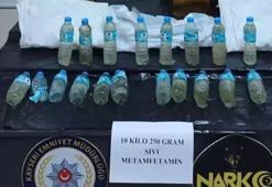 Bal tenekelerinden kiloyla uyuşturucu çıktı! 'Susmam için ev teklif ettiler'