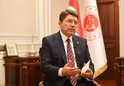 Bayrak provokasyonu cezasız kalmadı! Adalet Bakanı Tunç: 14 kişi gözaltına alındı