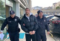 'Ters baktınız' dedi, boğazlarına bıçak dayadı: Üniversite öğrencisi liselilere dehşeti yaşattı!