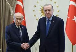 Beştepe'de kritik zirve! Cumhurbaşkanı Erdoğan, MHP lideri Bahçeli'yi kabul etti