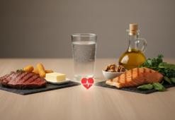 Kırmızı et mi balık mı? Kötü kolesterolü temizleyen 'iyi yağ' kaynakları ve günlük su tüketim rehberi